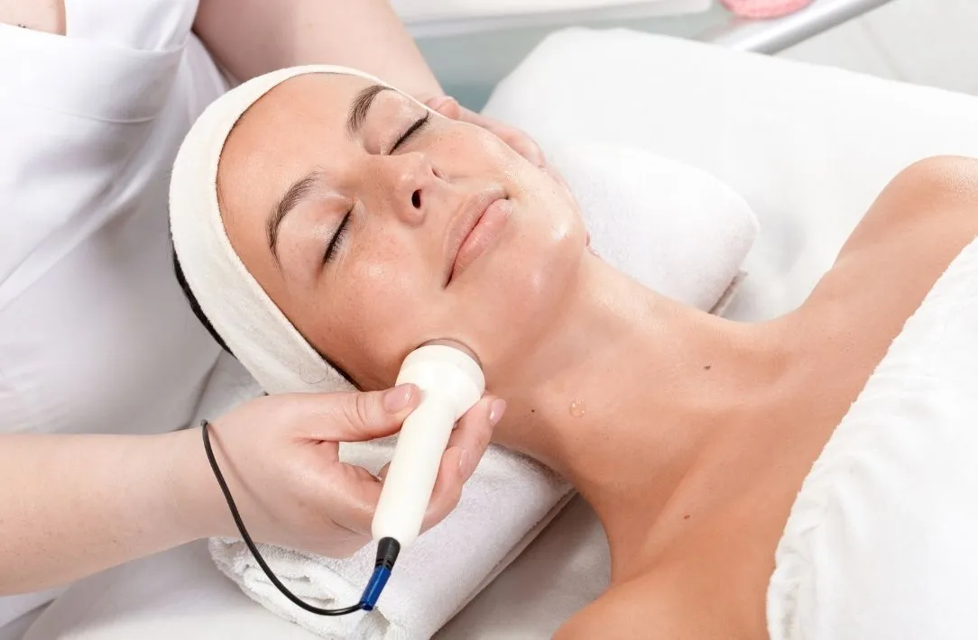 Depigmenting Facial