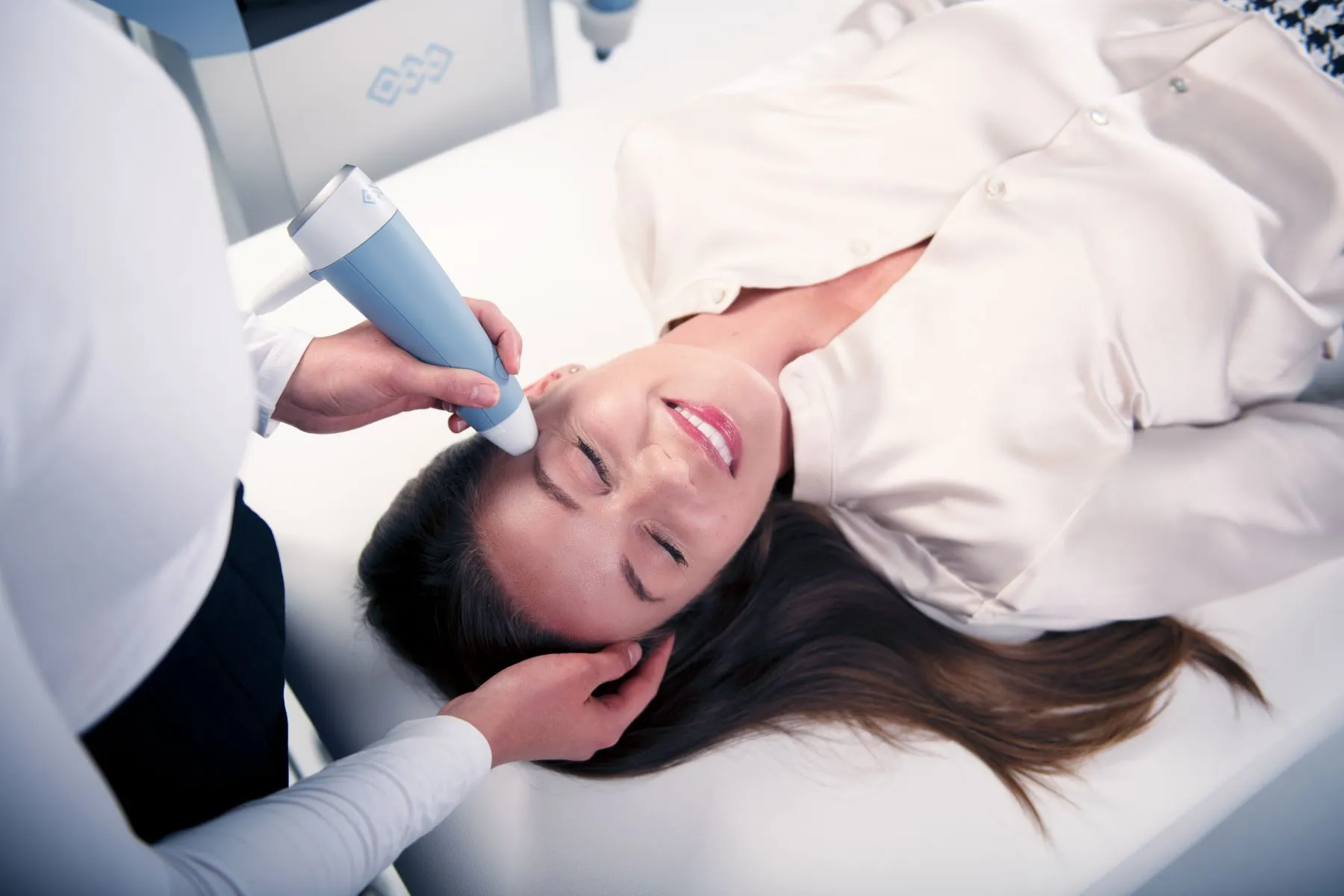 Radiofrequency Therapy treatment - New Image Spa